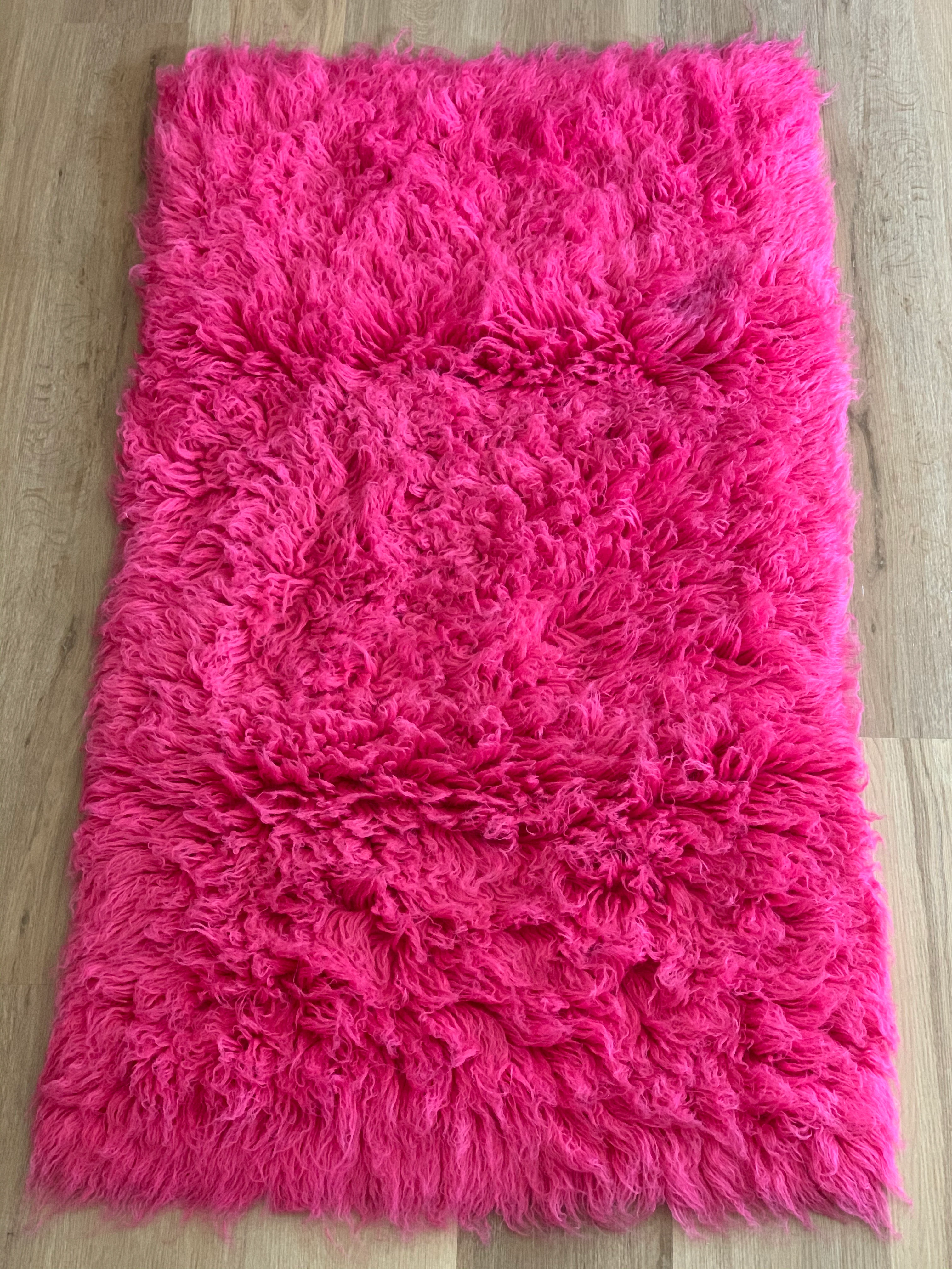 Flokati Rug - Fuchsia - 2000 g/m2 - 3' x 5' - Image 2