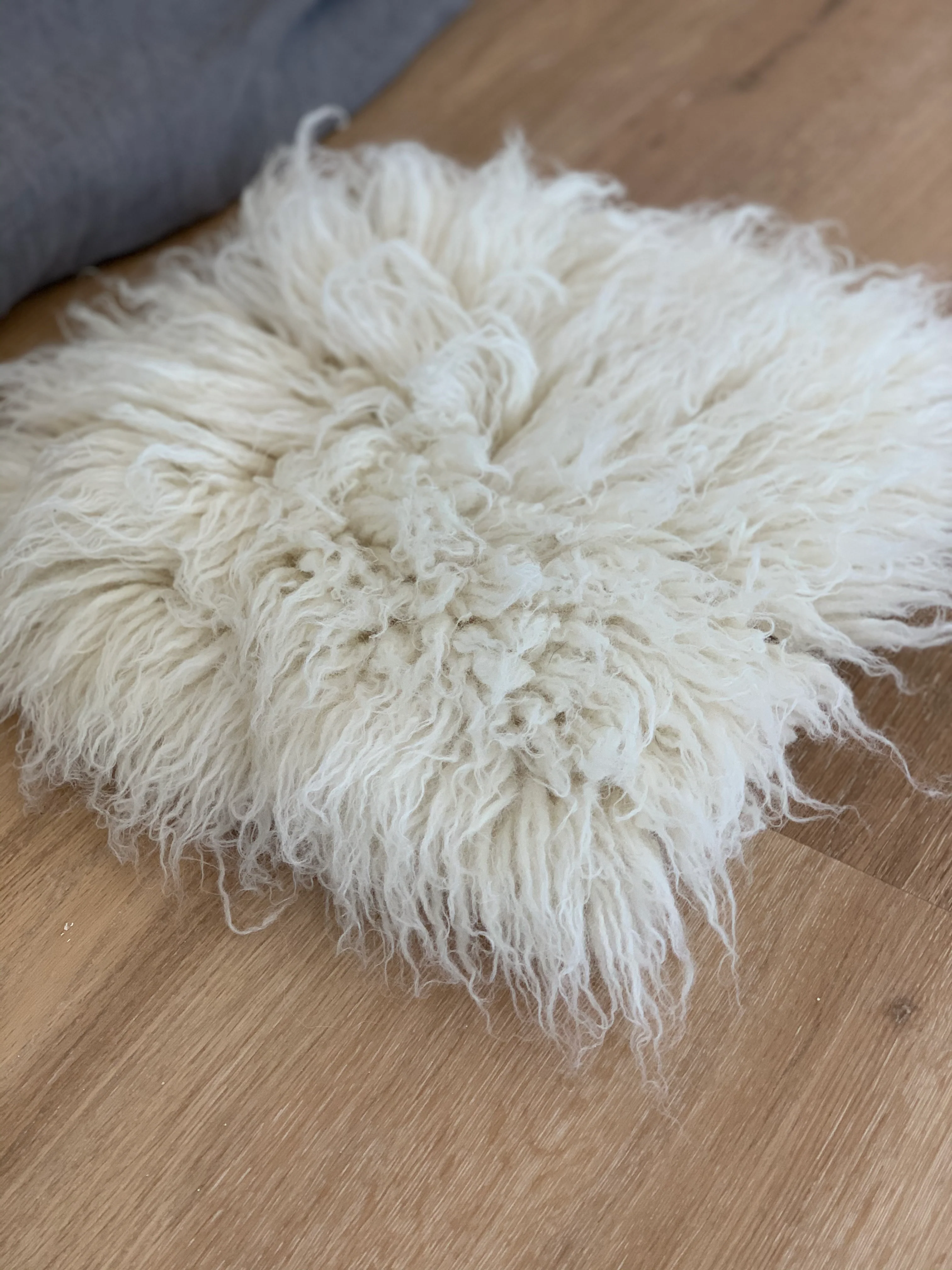 Flokati Rug - Natural White - 4000 g/m2 - 2' x 2' - Image 2